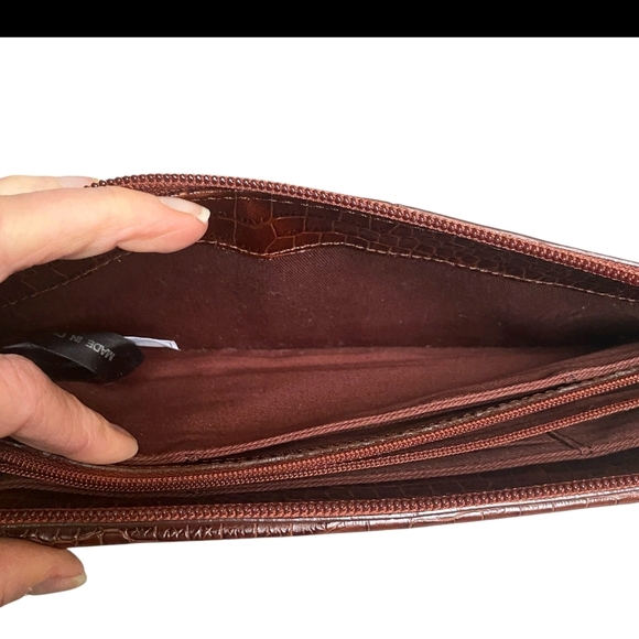 Talbots Brown Crossbody Bag with Gold Hardware - Picture 13 of 15